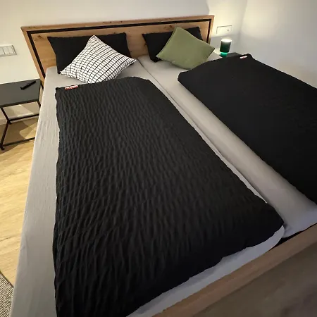 Apartamento Tee - Time - Und Kirsch - Kiste *